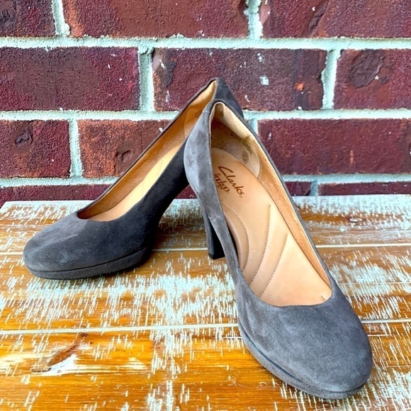 Clarks Indigo Chocolate Brown Suede Leather Heels - Picture 1 of 9